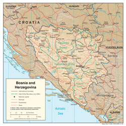 Детальная политико-административная карта Боснии и Герцеговины с рельефом, городами и дорогами.