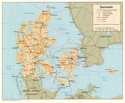 Детальная политико-административная карта Дании с рельефом.