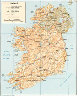 Политическая и административная карта Ирландии с рельефом.