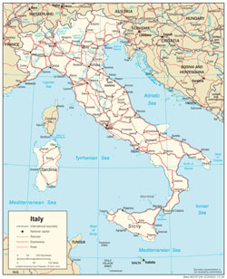 Детальная политическая карта Италии с дорогами и городами.