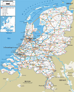 Подробная карта автомобильных дорог Голландии с городами и аэропортами.