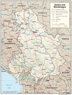 Подробная политическая и административная карта Сербии и Черногории с рельефом, дорогами и городами.