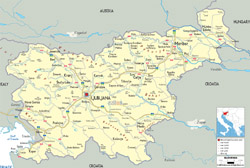 Подробная политическая карта Словении со всеми дорогами, городами и аэропортами.