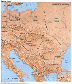 Подробная политическая карта Восточной Европы с рельефом - 1984.